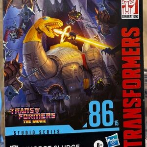 Transformers Studio Series 86-15 Leader Class Movie 1986 Dinobot Ages 8 & Up